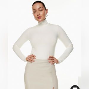 Wilfred Only Turtle Neck